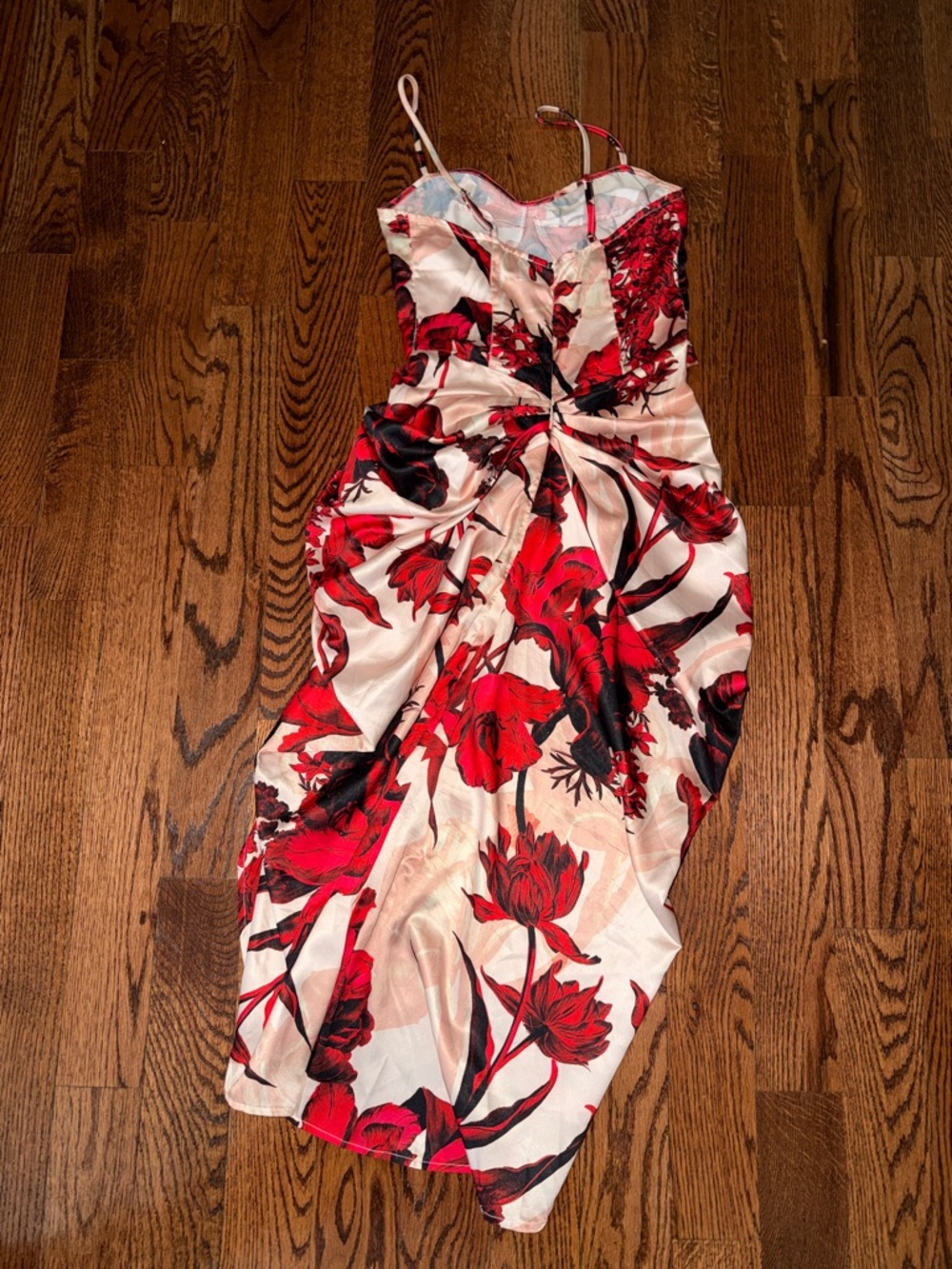 PrettyLittleThing Red Floral bustier top Dress - Picture 5 of 6